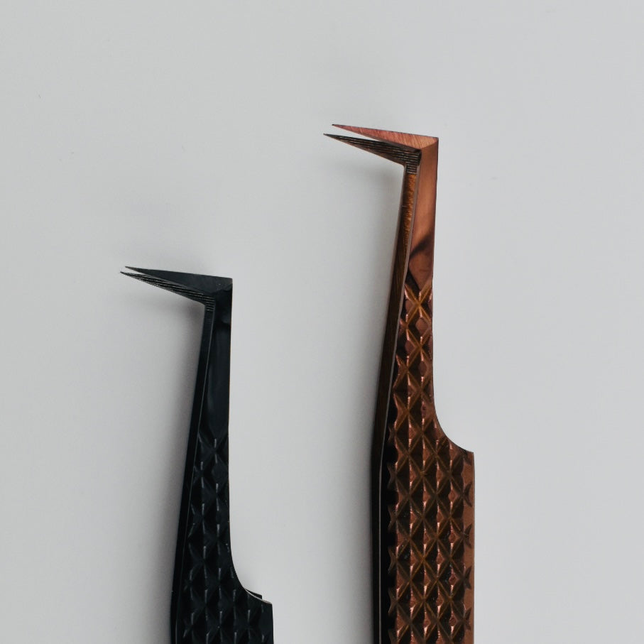 L-Shaped Tweezer