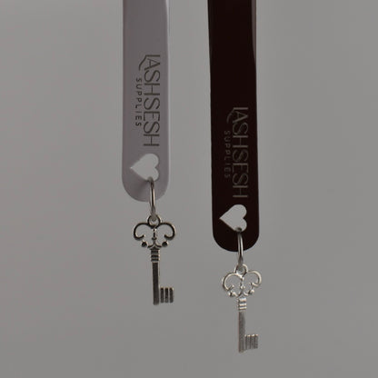 *LE Key Charm Tweezers