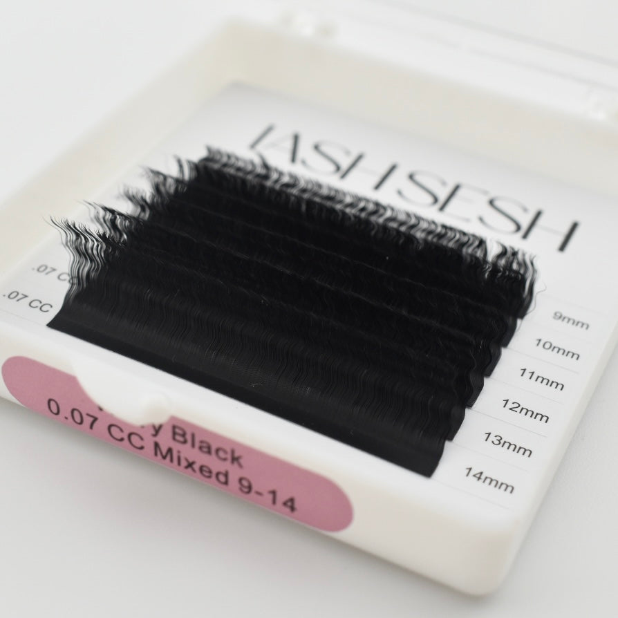 Wavy Black Lashes