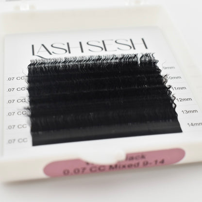 Wavy Black Lashes